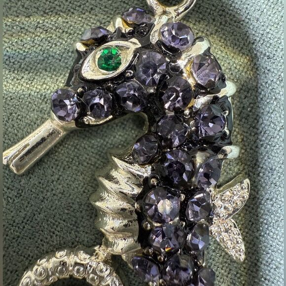 Purple Rhinestone Seahorse Pendant – Ocean-Inspired Statement Charm - Picture 3 of 17